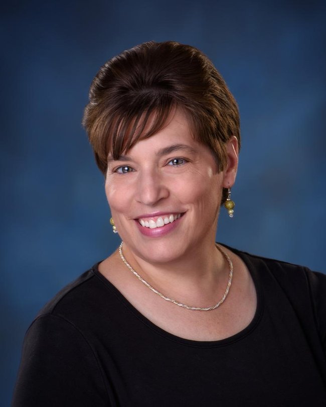 Photo of Lisa Schwab,
